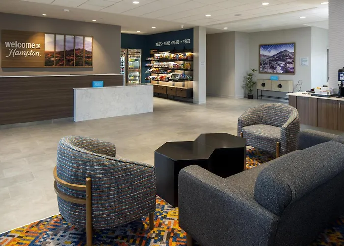 Hotel Hampton & By Hilton Phoenix